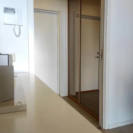 아파트 Modern Near Airport Ideal For Weekly 보도