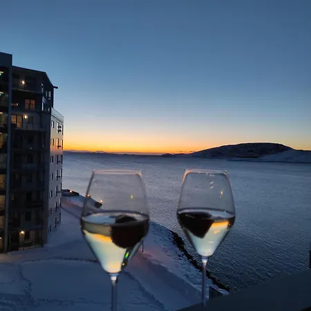 Apartamento Panoramisk Naer Flyplass 2 *