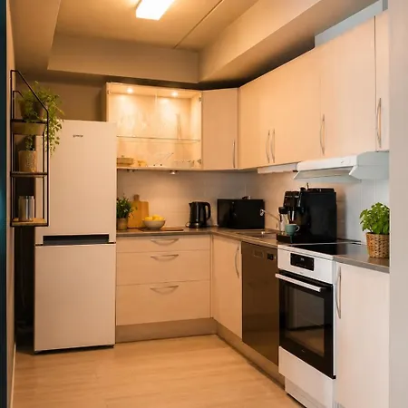 아파트 Modern Near Airport Ideal For Weekly *