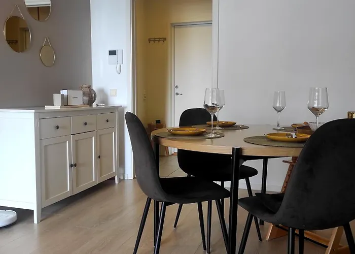 Panoramisk Naer Flyplass 2 Apartamento *